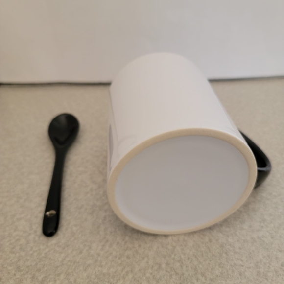 BLACK & WHITE CERAMIC MUG & spoon set , 11oz, coffee mug, new in box - Picture 4 of 4